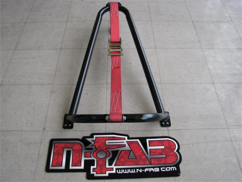 N-Fab Bed Mounted Tire Carrier Universal - Gloss Black - Black Strap